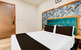 Super Townhouse Hotel Silver Saffron